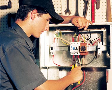 La seguridad eléctrica en el hogar. La seguridad eléctrica en el hogar.