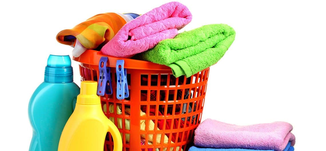 Organizando el lavado de ropa en casa - VisitaCasas.com