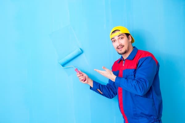 Contratando un pintor para el hogar
